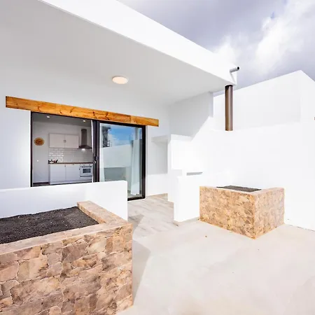 Casa Ganae Apartment Uga Exterior photo